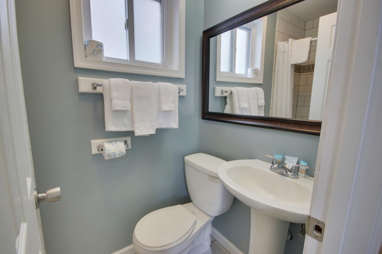 White Marlin Motel 2*